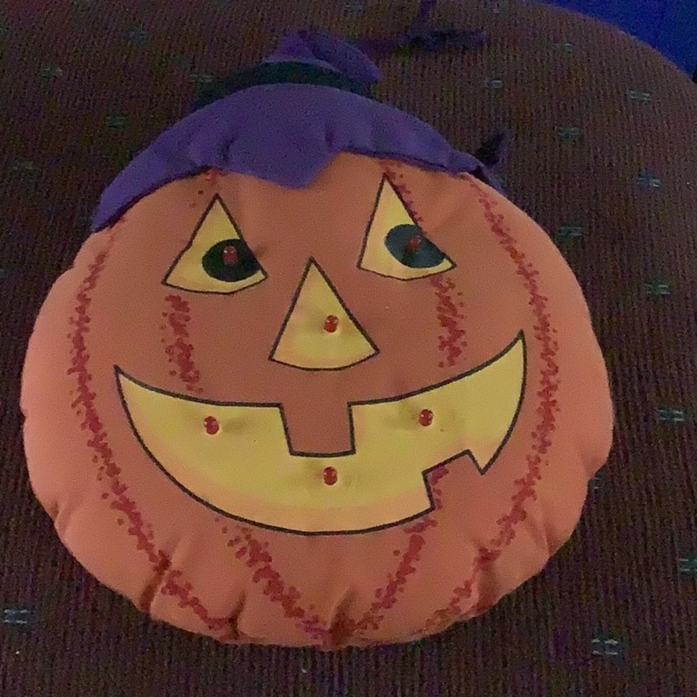 Vintage Avon Gordon Pumpkin Halloween Window Decoration Light Blinking 1…